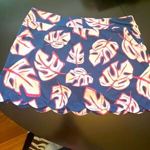 Lilli Green skort size Large